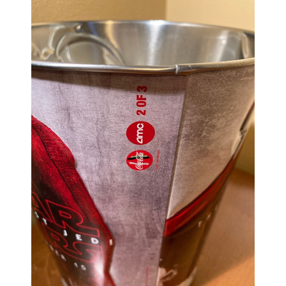 STAR WARS The Last Jedi Commemorative Tin Collectors item Collectible #2 edition - Picture 8 of 8
